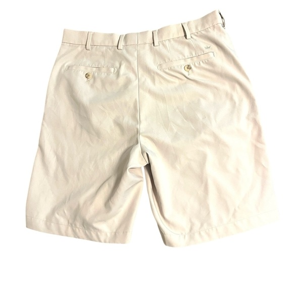 Peter Millar Men's Wicking Classic Light Tan Shorts Sz 32 - Picture 5 of 6